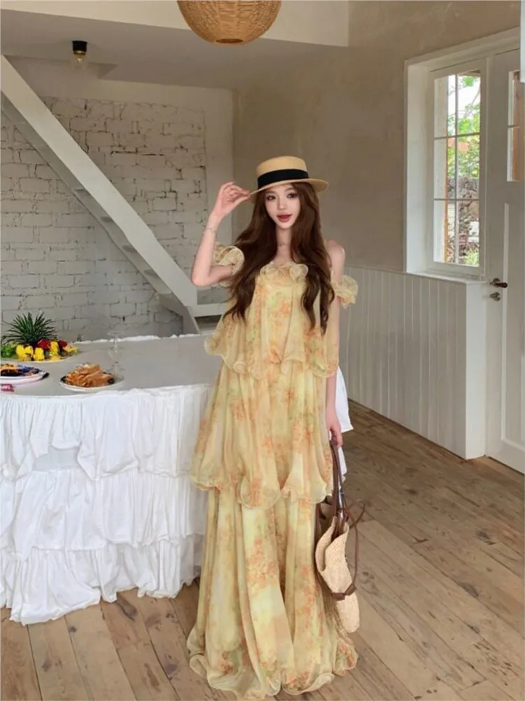 A gentle and elegant style heavy floral halter dress