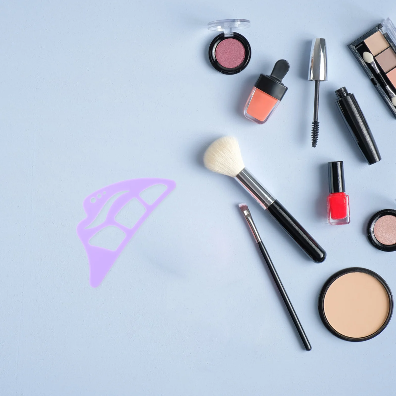 アイライナーステンシルシリコンアイメイクツール再利用可能な精密ガイドウィングドライナー用クイックアプリケーションアイシャドウテンプレート