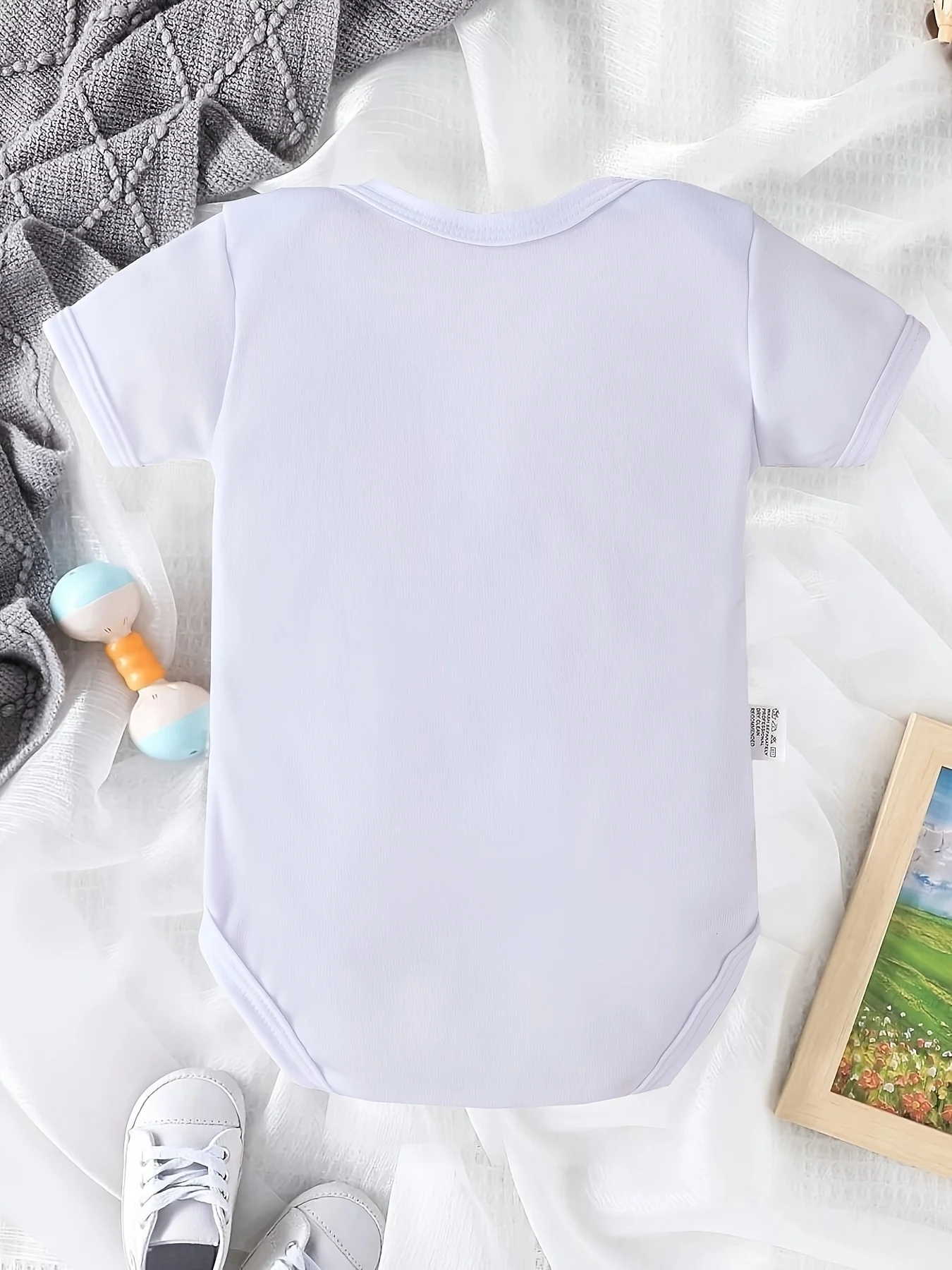The Prince Has Arrived Pattern Baby Triangle Romper Cute Pattern Summer Short-Sleeved Newborn Jumpsuit Pregnancy Gift