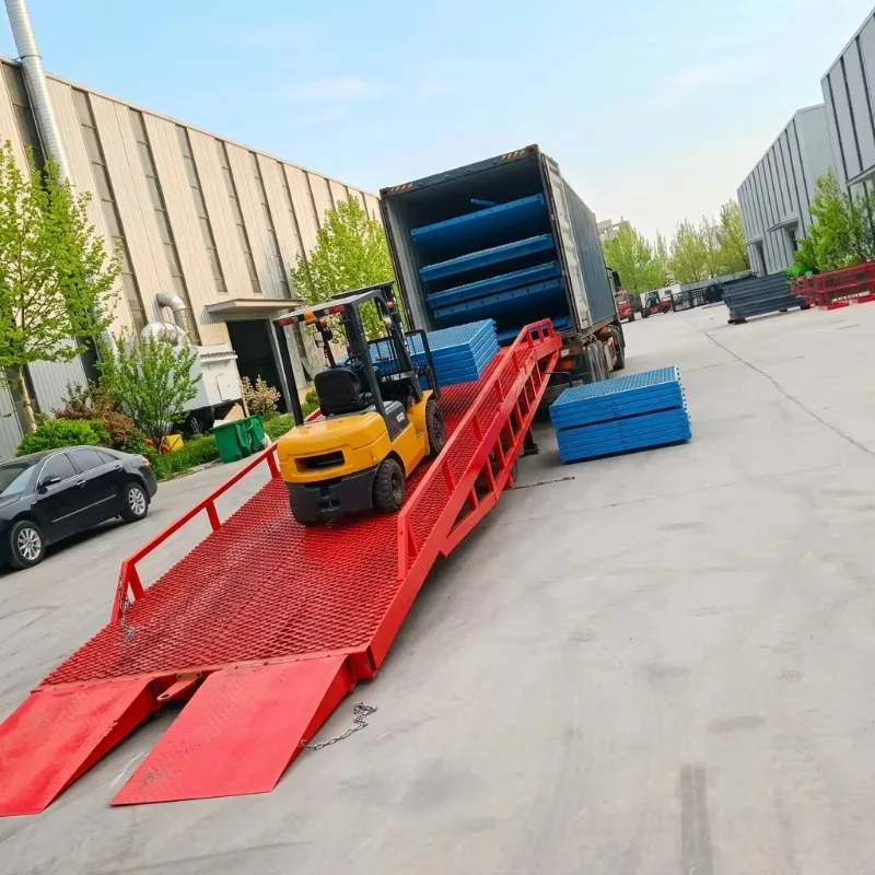 6 810 15 20T Mobile Boarding Bridge Manual Hydraulic Container Unloading Platform Forklift 2.1x3m Carbon Steel