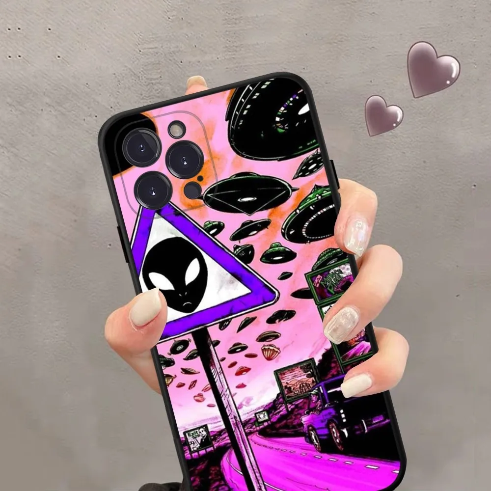 Aesthetics Cute Cartoon alien space Phone Case Silicone Soft For iphone 15 14 13 12 11 Pro Mini XS MAX 8 7 6 Plus X XR Shell