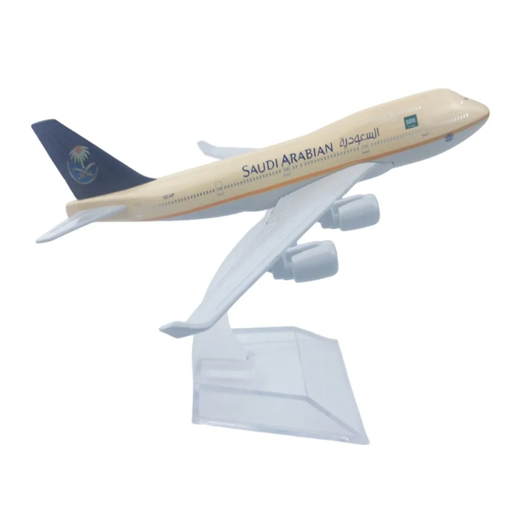 

Высококачественная модель самолета GOL Airlines (Бразилия) из сплава, 16 см, 10 вариантов, масштаб 1:246, литая под давлением