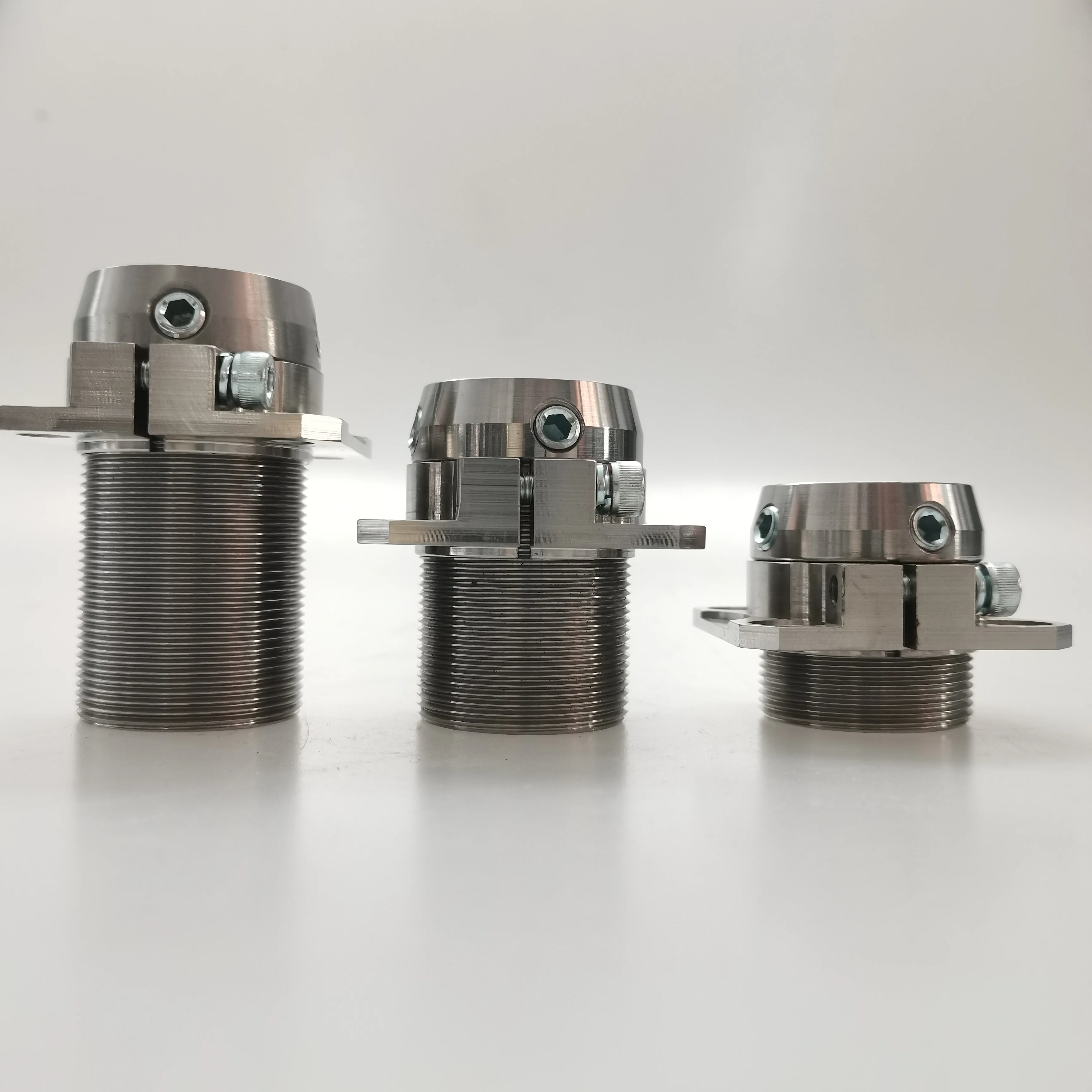 4P65-L Stainless Steel / Titanium Elongated Rotatable Square Plate