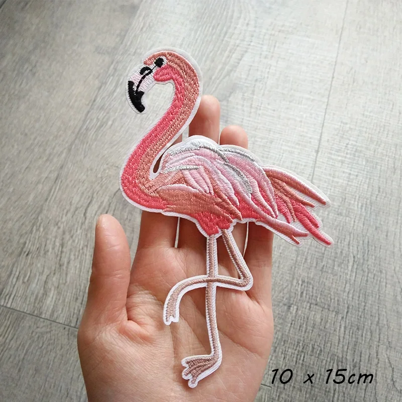 High-q 1pc Flamingo Butterfly Flower Rose Patches for Clothing Iron on Badge Clothes Embroidery Sewing Sticker Stripes Applique