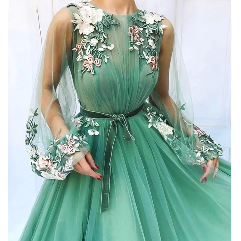 Ciynsia Vestidos De Gala Illusion Long Sleeve Formal Prom Dresses Tulle A-Line Appliques Lace Mint Green Evening Gown