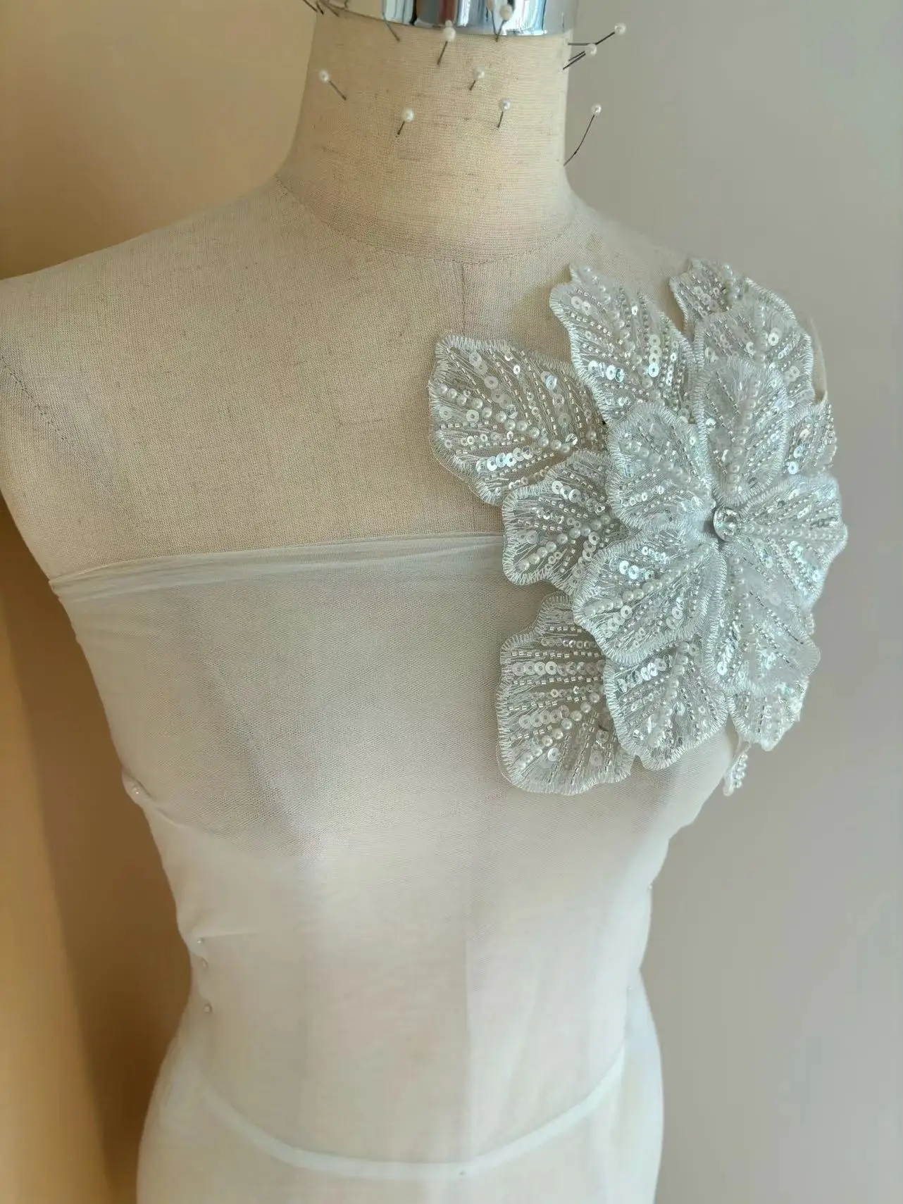 Off White Rhinestone Flower Embroidery Lace Sequins Applique for Wedding Dress,Couture Patch Accessories,Dance Costume