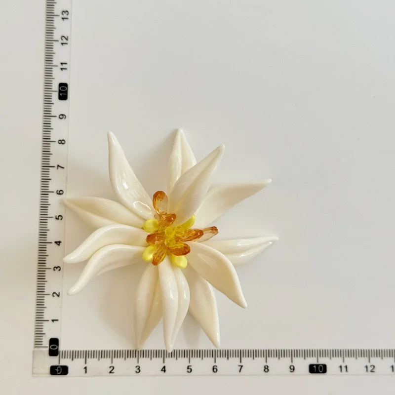 Beaut & Berry موضة المينا إديلويس دبابيس للنساء زهرة النبات دبابيس اكسسوارات الحفلات عادية هدايا جديدة الأصدقاء الديكور #2