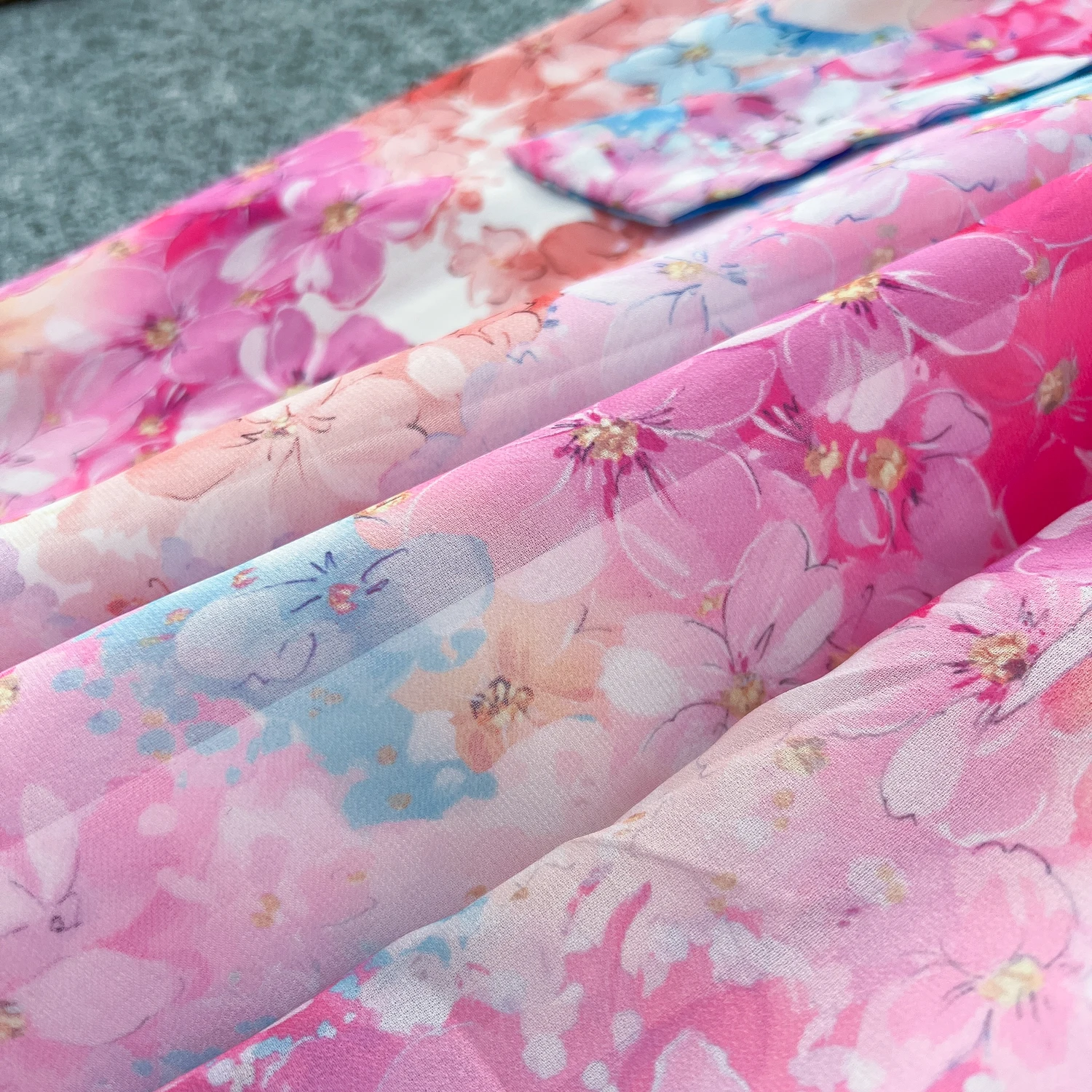 Elegantes, gespleißtes, langärmliges, gerüschtes Vintage-Chic-Ballkleid mit schmalem Ballkleid, französische High-Street-Abendkleidung