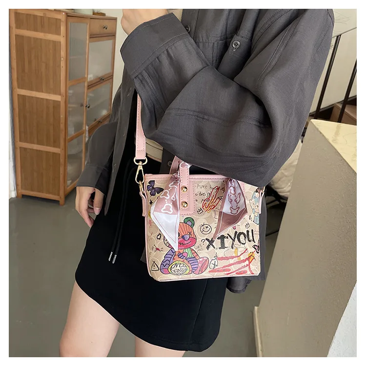 حقيبة صغيرة لطيفة بطباعة رسومات الشعار المبتكرة، حقيبة كتف عصرية للنساء، محفظة كروس متعددة الاستخدامات للاستخدام اليومي #6