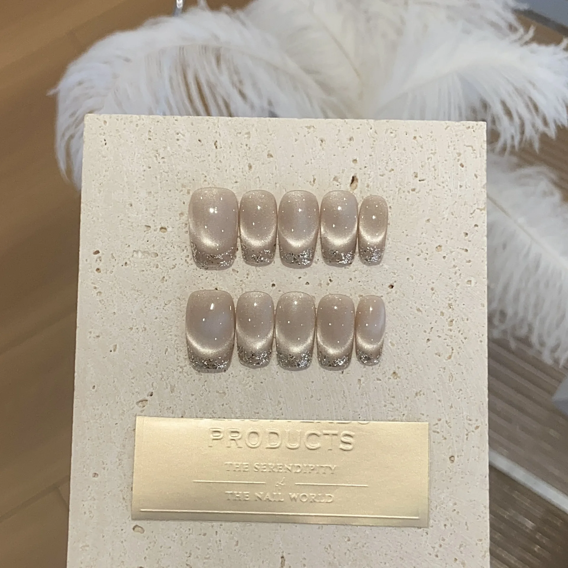 

10Pcs French Ballet Wearing False Nail Patch Simple Cat Eye Design Champagne Color Glitter Detachable Fashion Handmade Nails Set
