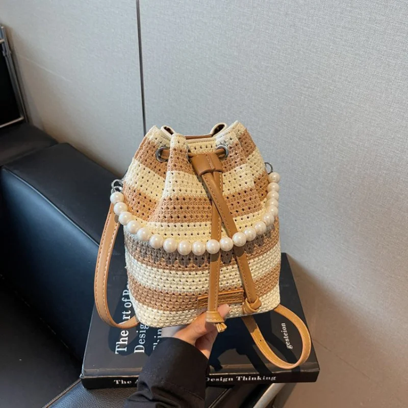 

Простая сумка через плечо в винтажном стиле для повседневных женщин с функцией Messenger и однотонной кожаной отделкой