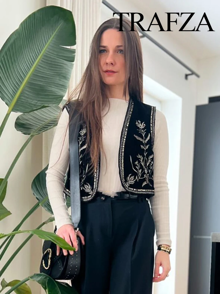 

TRAFZA Women Summer Fashion Velvet Bead Decoration Embroidery Street Vest Short Top Female Elegant Sleeveless Loose Padded Vest