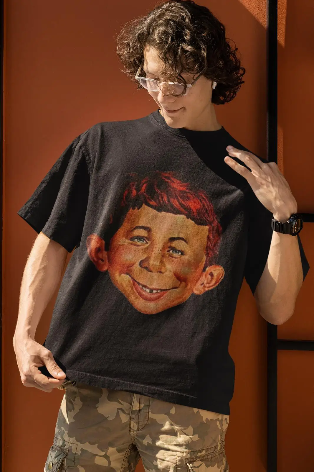 

Retro Vintage Alfred E Neuman T Shirt MAD hoT