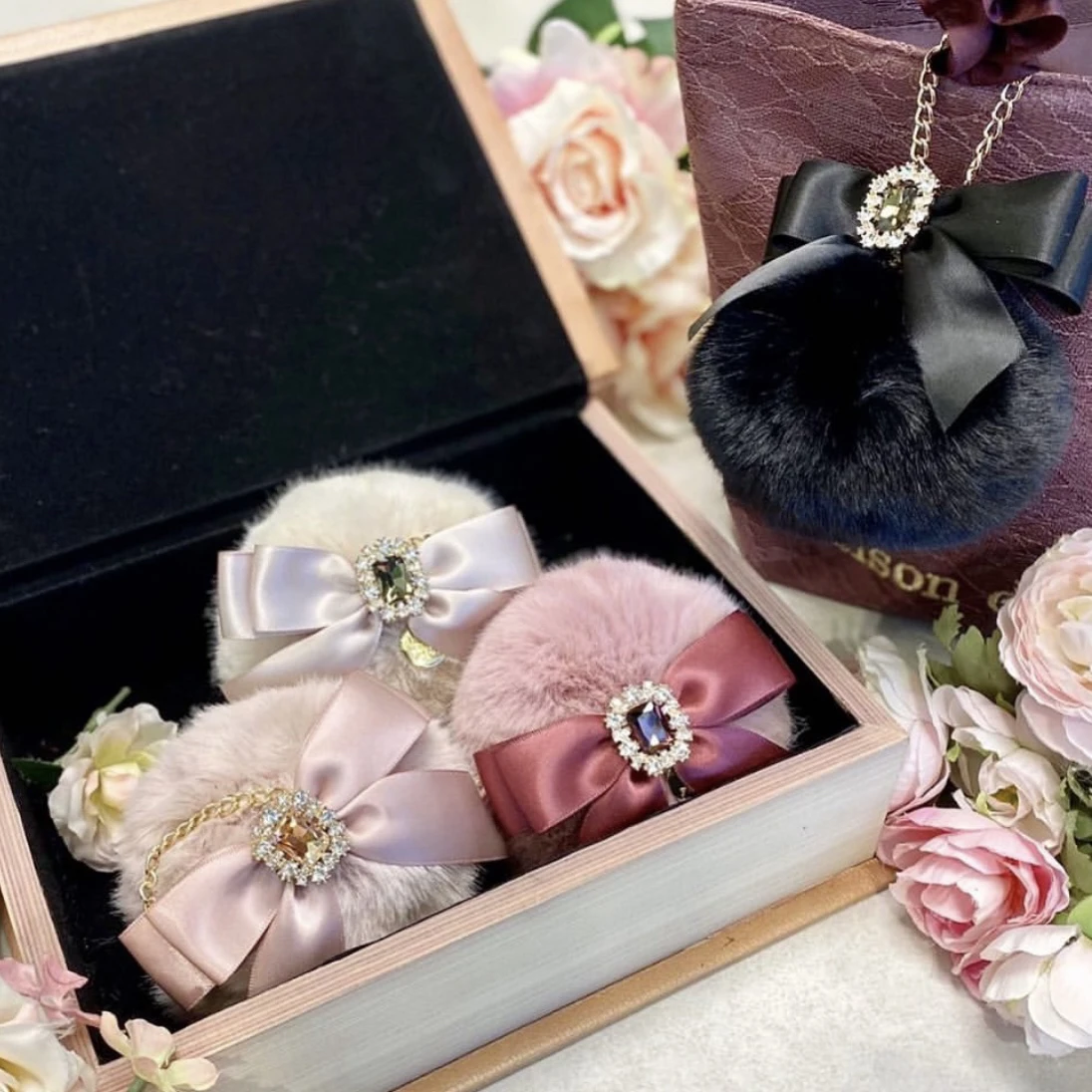 

Girls Japanese Style Women Cute Key Chain Ring Bag Accessories Rhinestone Bow Metal Bowknot Diamond Phone Pendant Ornament