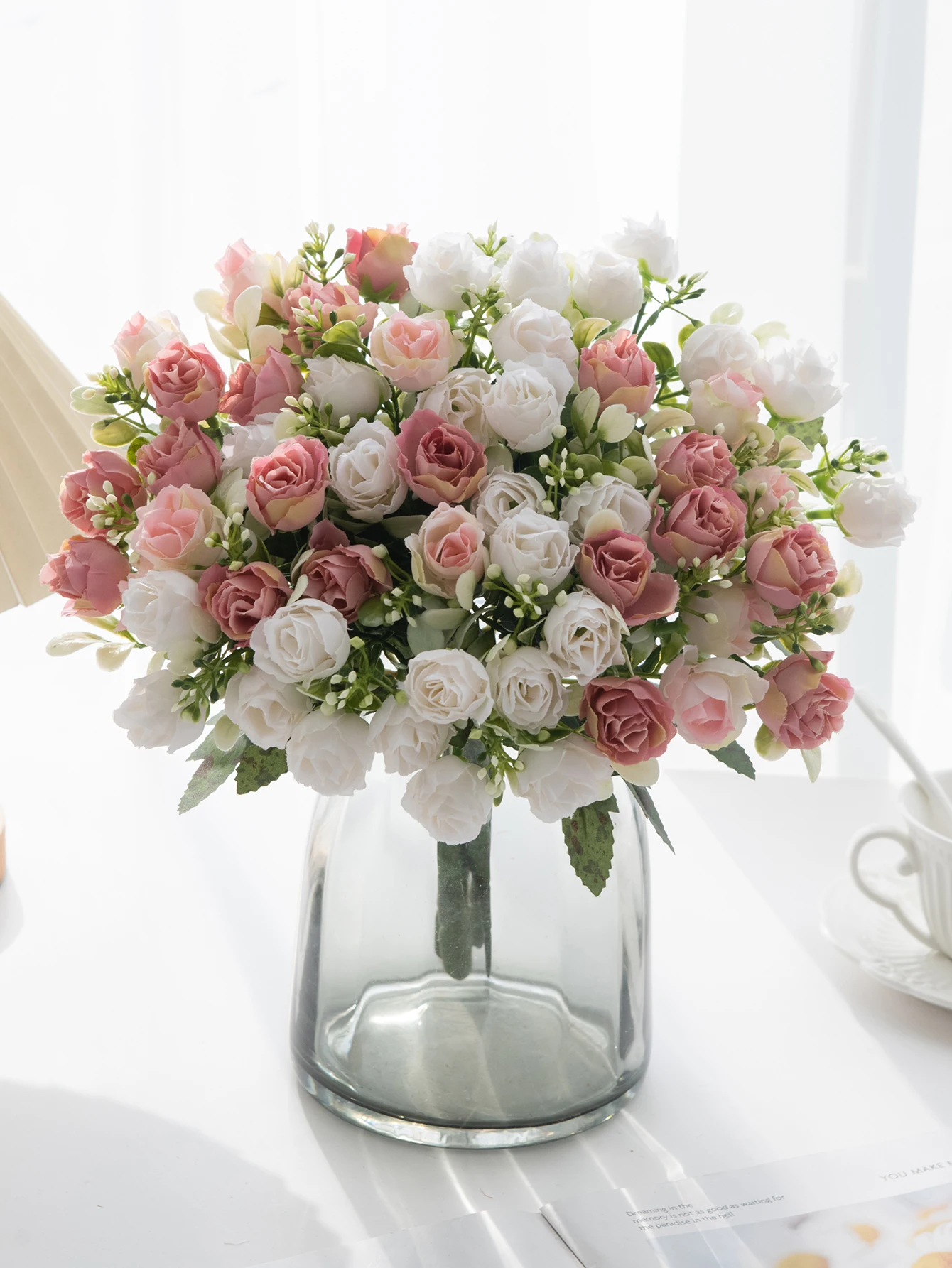 Künstliche Blumen, rote Seidenrosen, Brautsträuße, für Zuhause, Party, Büro, Vase, Tischdekoration, für den Außenbereich, Garten, Hof, Hochzeit, DIY-Geschenkkranz – Detail 5