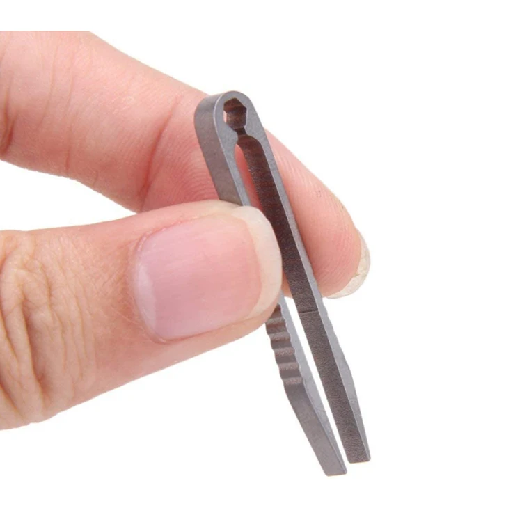 คีมคีบโลหะผสมไทเทเนียมแบบพกพาเครื่องมือขนาดเล็กสำหรับเดินทางเพื่อความอยู่รอดกลางแจ้งตั้งแคมป์