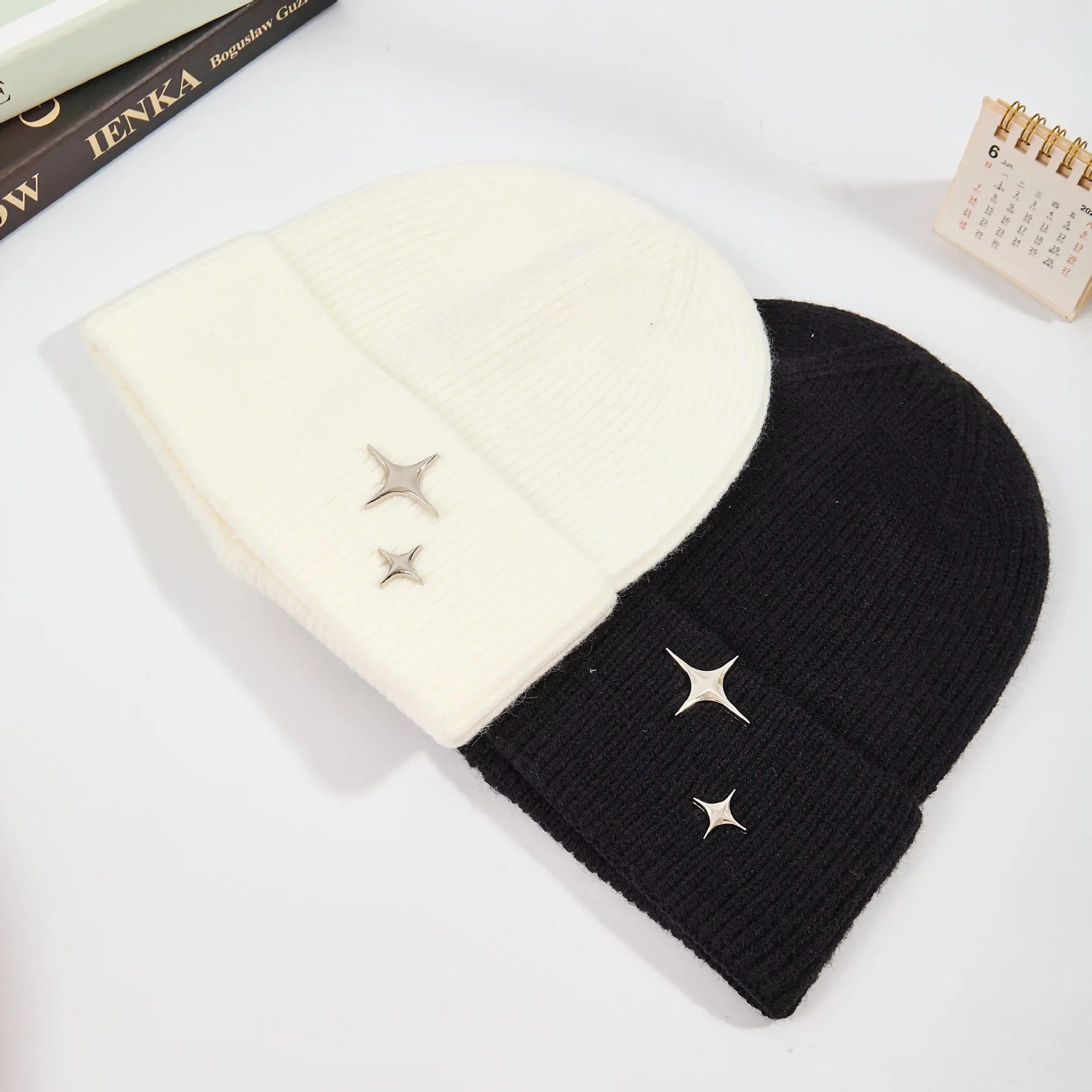 Women Autumn Winter Large Brim Knit Hat, 4-Point Star Bow Knot Head Cover Cap, Versatile Headwear for Travel Street Daily Wear