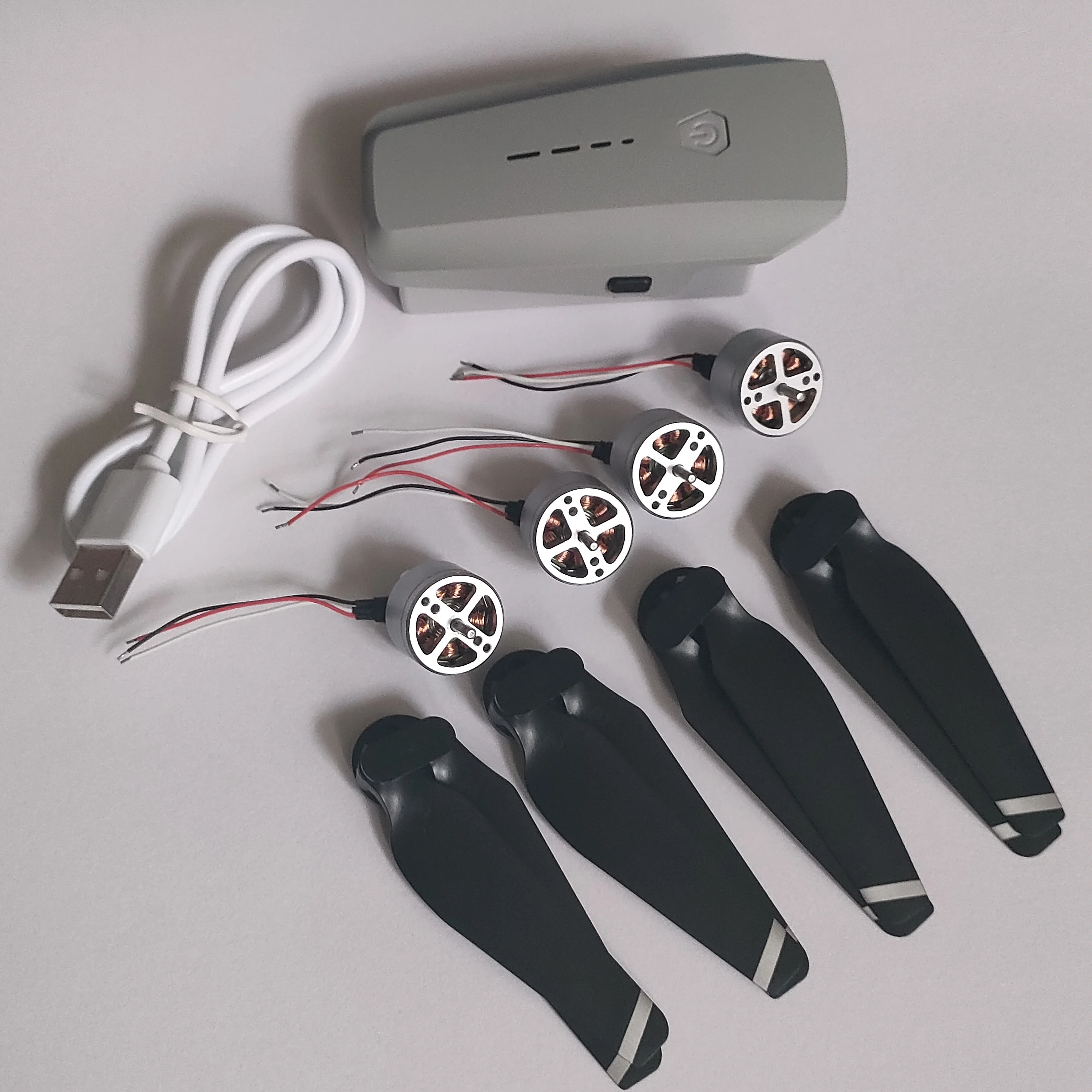 KF102 Drone Spare Parts 7.4V 2200mAh Battery USB Charging Wire Propeller Brushless Motor Blade Lithium Battery Accessories