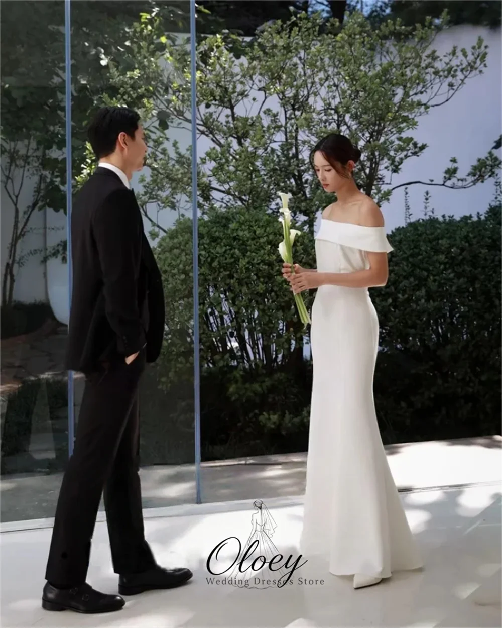 OLOEY Minimalist Off The Shoulder Satin Korea Wedding Dress Photo Shoot Short Sleeve Mermaid Customized Outdoor Bridal Gown