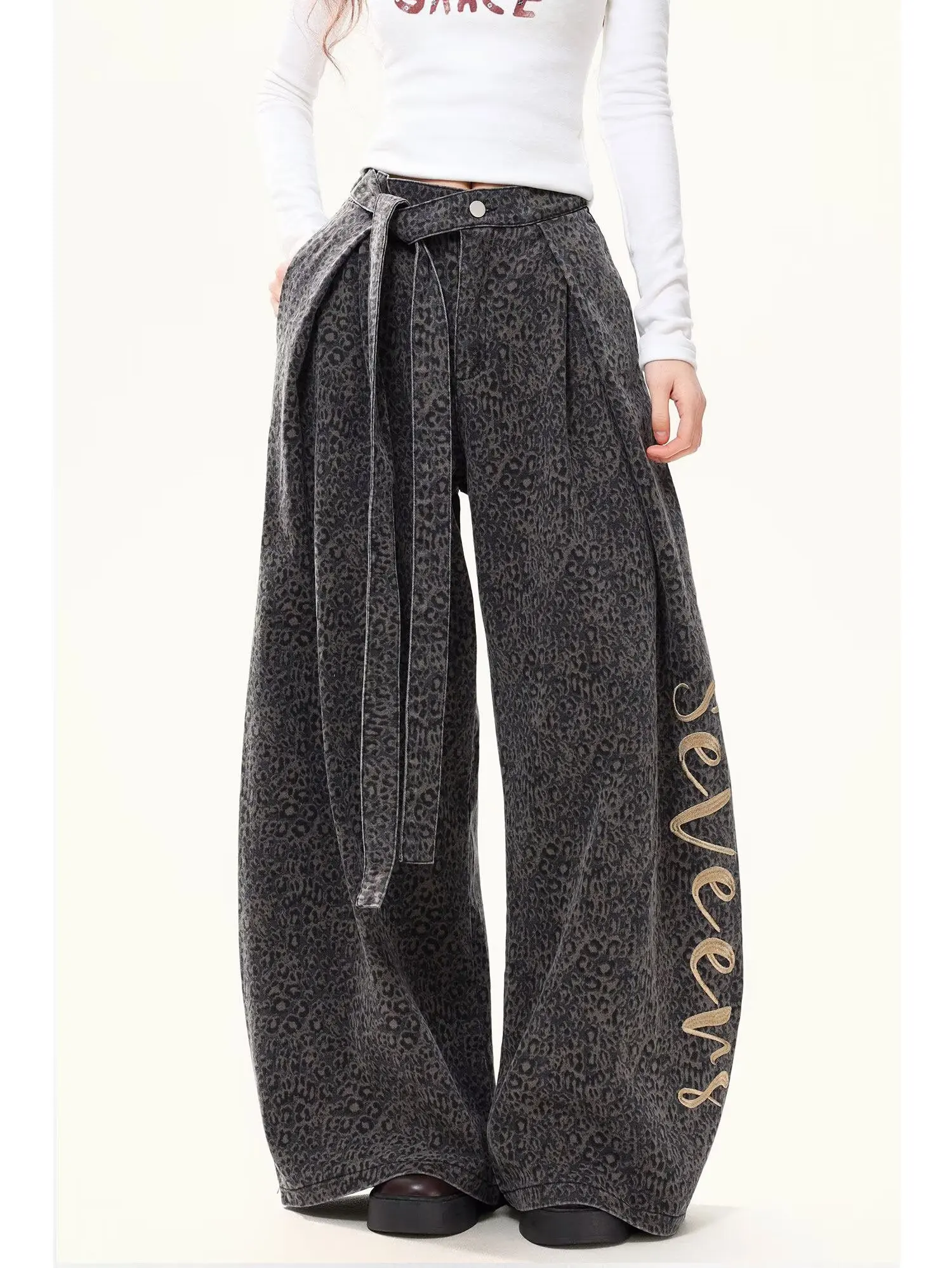 2026 Letter Embroidery Design Tie Leopard Print Jeans Women's Fashion Brand Retro Curved Knife Wide Leg High Waist Pants