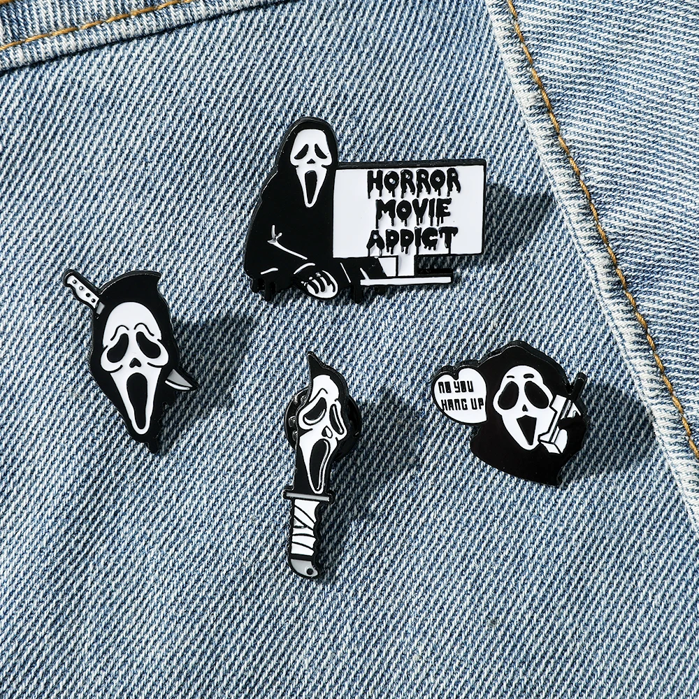 4 Pcs Halloween Scary Skull Mask Men's Breast Pin Scary Dagger Playing Computer Enamel Pins Metal Paint Badge Backpack Clothing