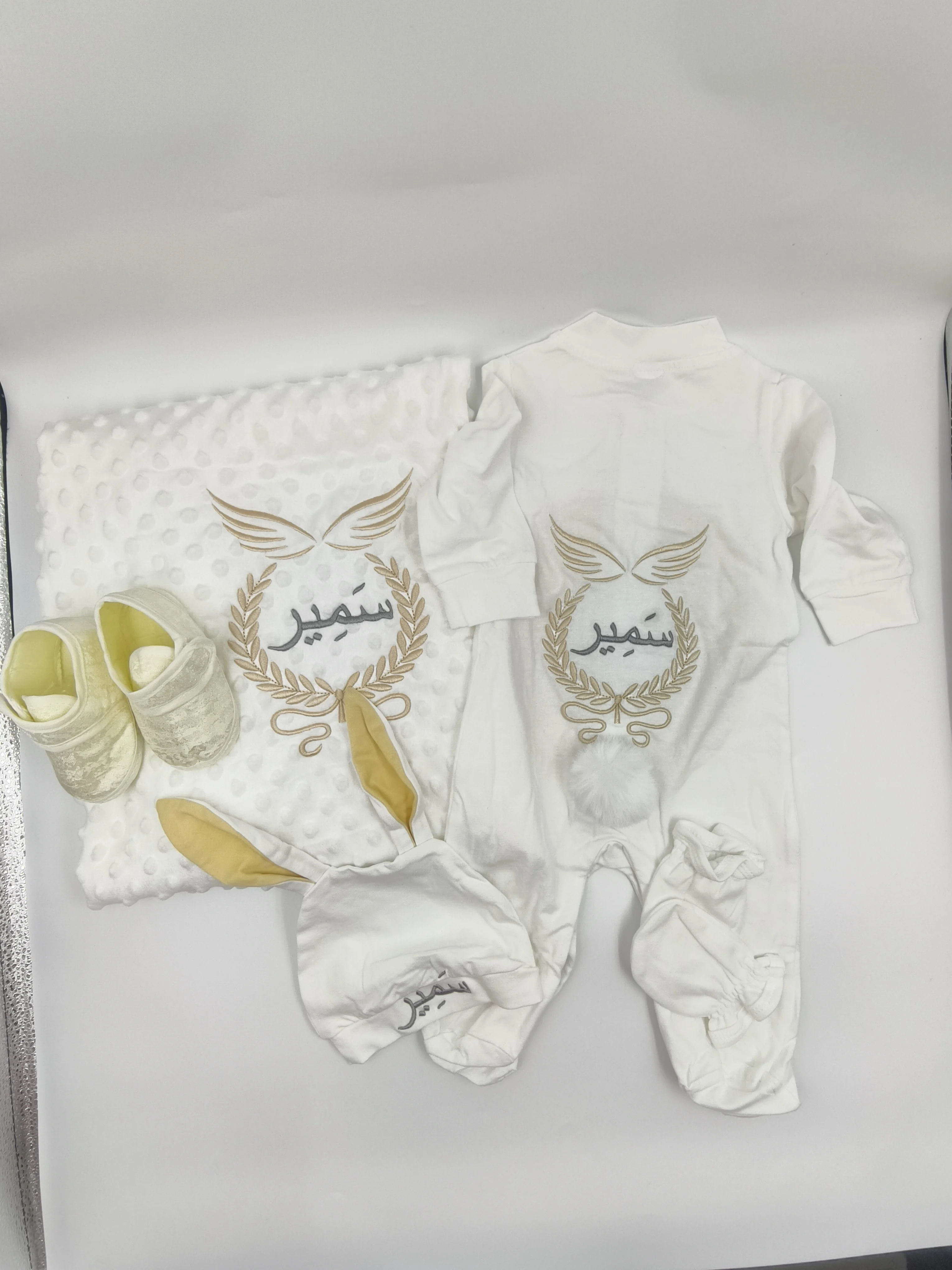 ewborn 5-Piece Baby Clothing Set Arabic Embroidery Romper with Angel Wings Soft Blanket Rabbit Ear Hat Mittens Shoes Baby Gift