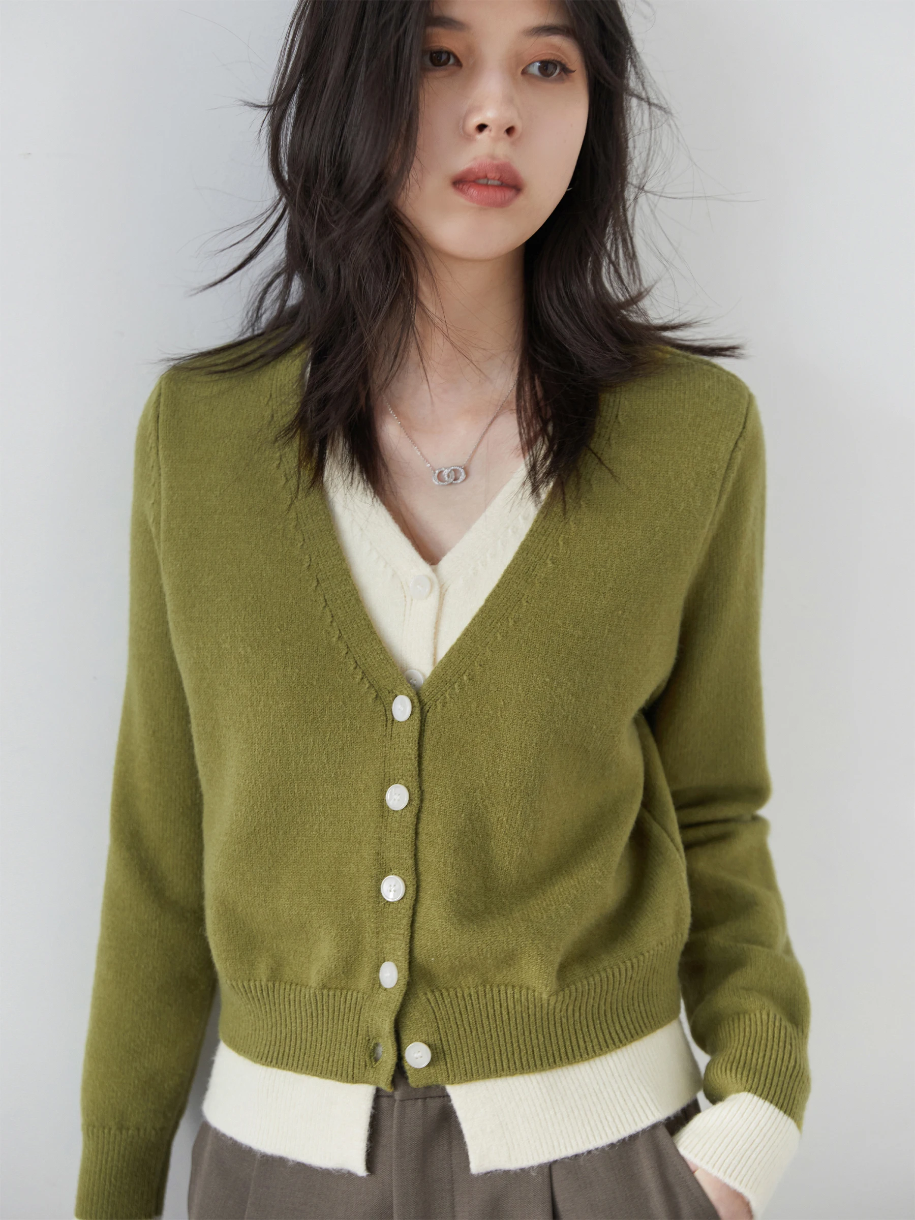 شيك فين سترة نسائية عادية الخامس الرقبة واحدة الصدر التباين الإناث محبوك البلوزات طويلة الأكمام لاعبا ربيع الخريف