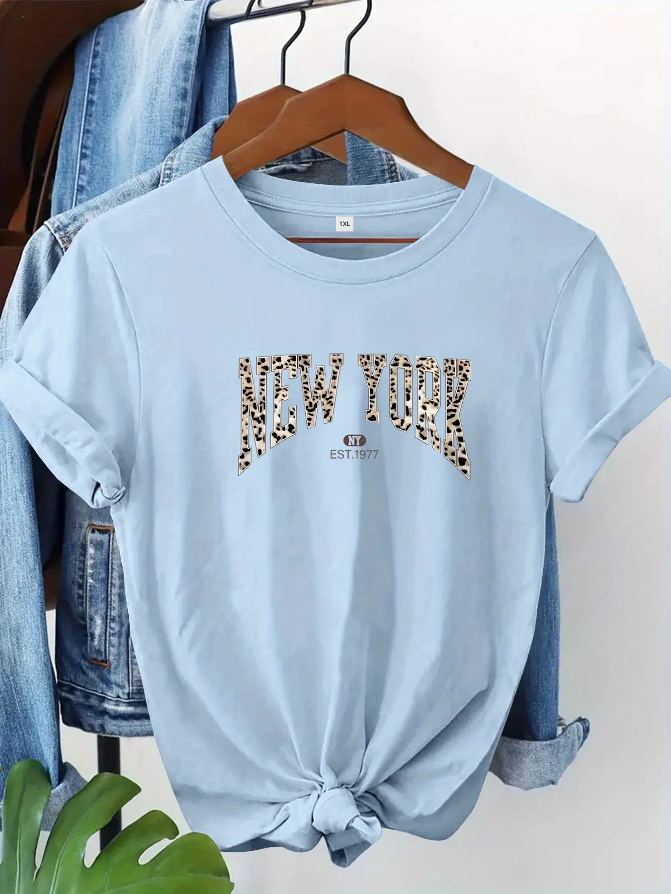 

Summer Women's Plus Size T-Shirt Original Design Fashion NewYork Letter Print Women's Casual Soft Round Neck Short Sleeved Tops