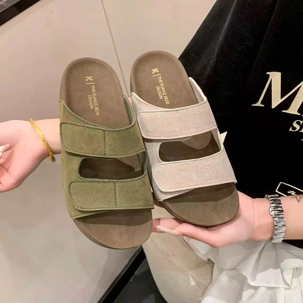 Thick-soled Summer Slippers 2026 New Hot Style,Incredibly Beautiful,Not Tiring To Wear,Extremely Good-looking One-strap Slippers