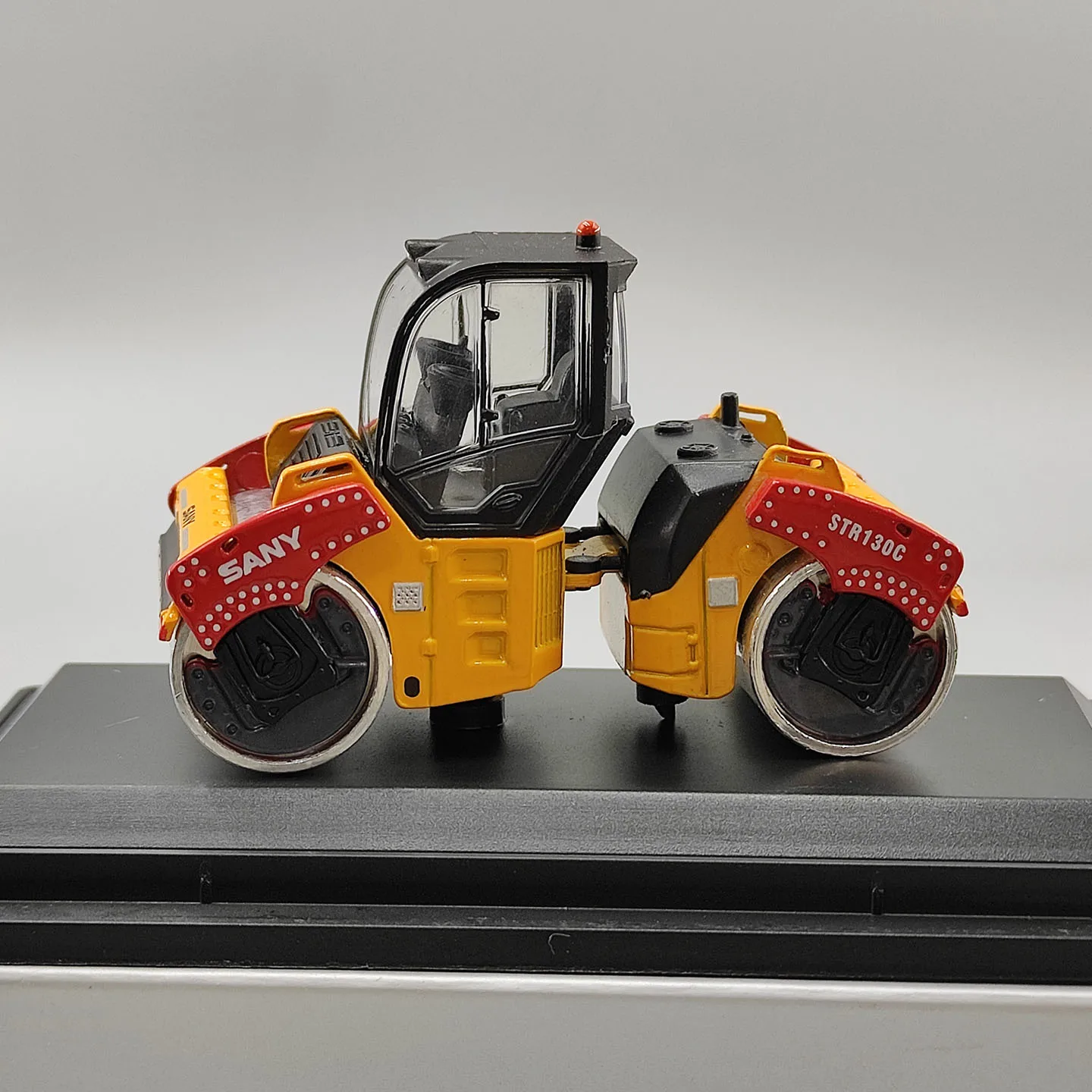 Diecast Tandem Compactor Alloy Car Model
