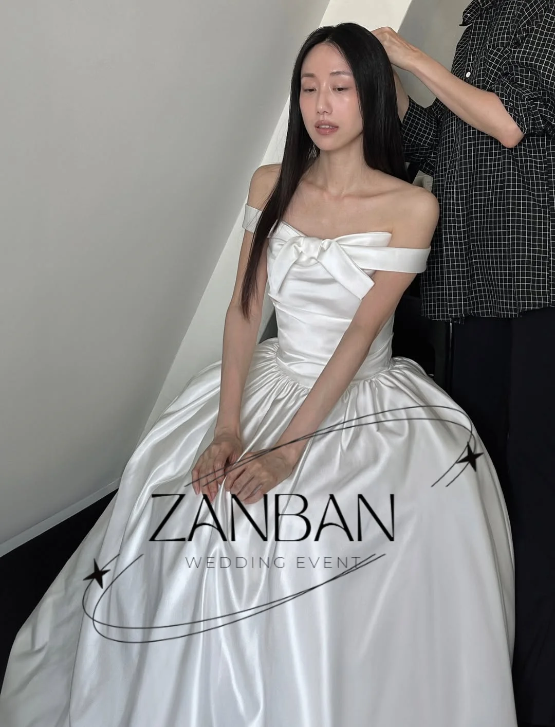 ZanBan Simple 2026 Новые атласные свадебные платья на заказ с бантом, открытыми плечами, А-силуэта, с корсетом и плиссировкой, корейские свадебные платья для фотосессий