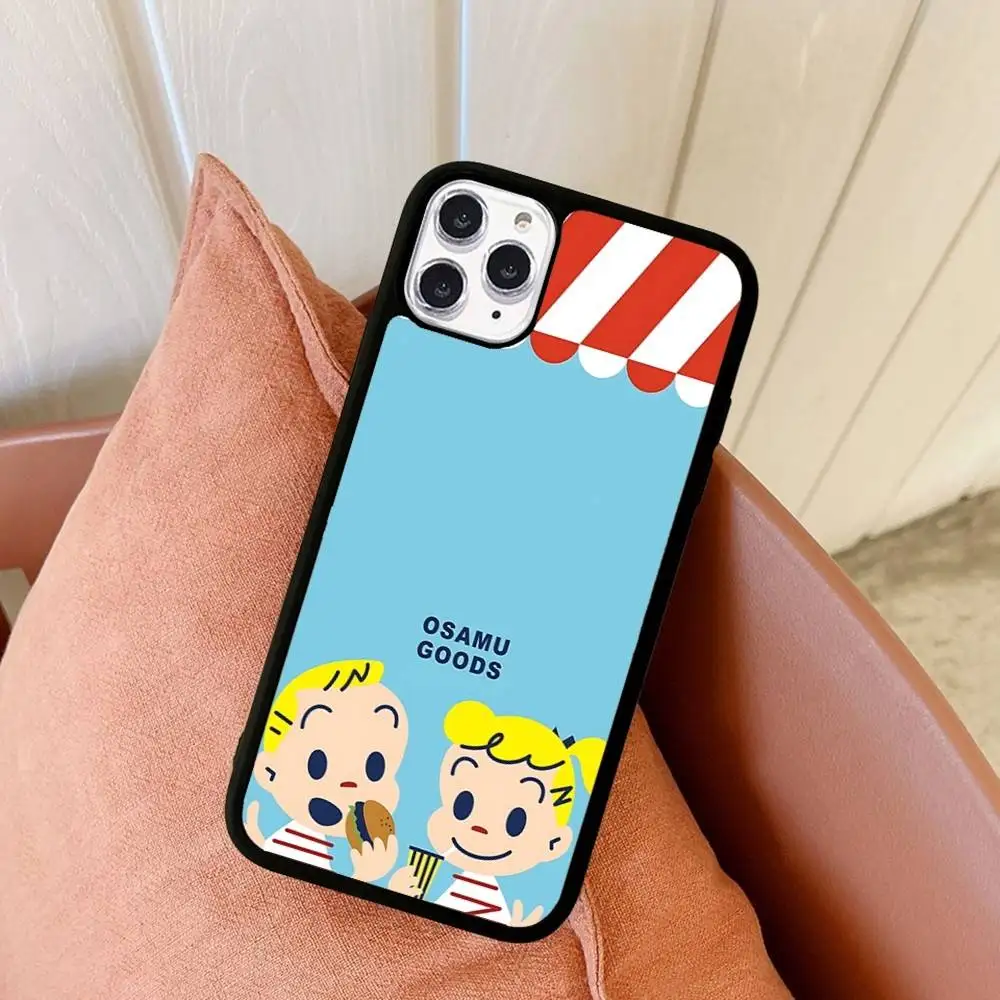 Solidne etui ochronne PC+TPU do iPhone 11, 12, 13, 14, 15 Pro Max Plus - usage example
