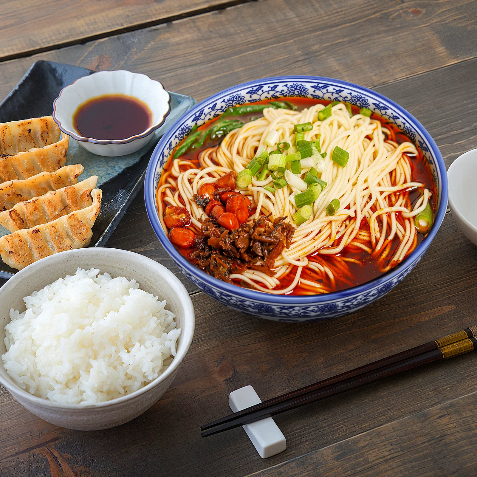 

1Pcs Chinese Style Blue White Porcelain Ceramic Bowl Ideal Size for Soups Noodles Salads Fruits Kitchen Dish