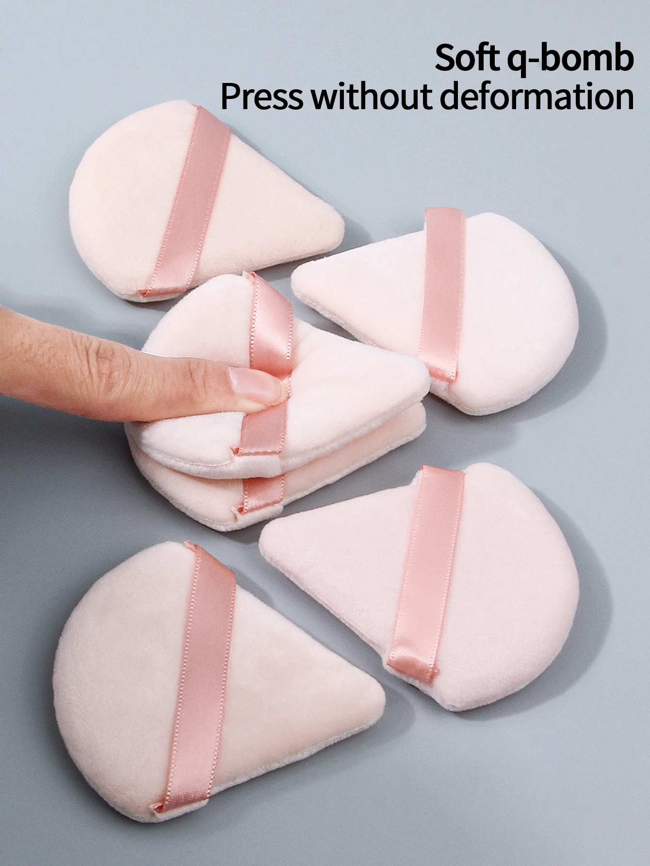 ฟองน้ําแต่งหน้าแบบเด้งกลับสูงไม่ติดกระป๋อง flocking พัฟแป้งสามเหลี่ยม ชุดฟองน้ําแต่งหน้าอเนกประสงค์