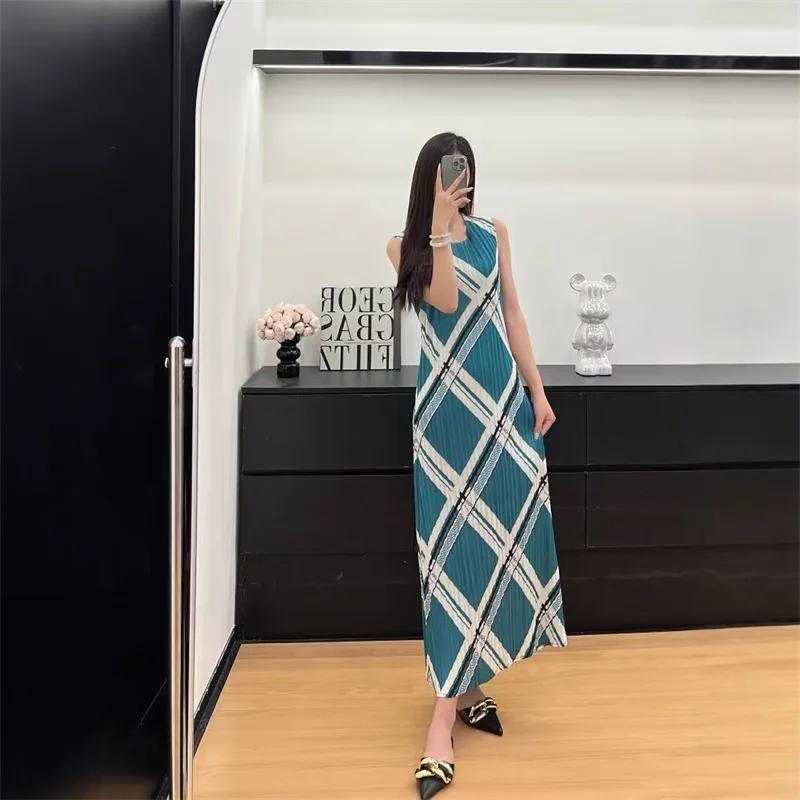 

Женская одежда Женские платья Miyake Fold Простой стиль Элегантное нежное темпераментное модное тонкое свободное платье для отдыха