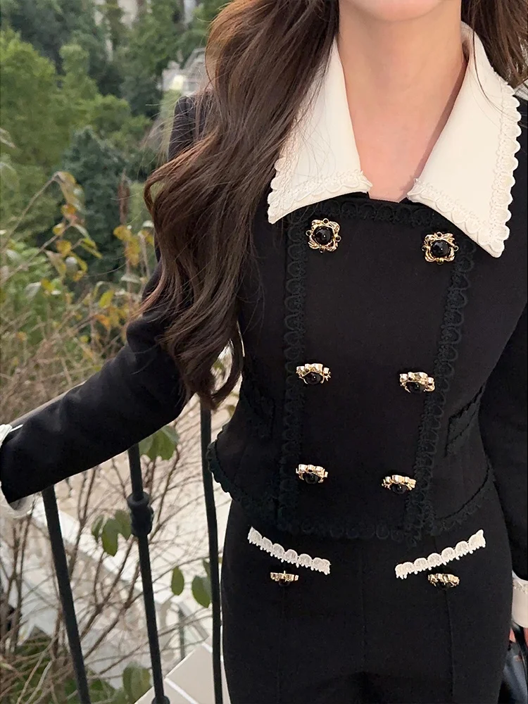 

Новая женская модная верхняя одежда: твидовый жакет малого размера с черно-белыми вставками в стиле кантри.