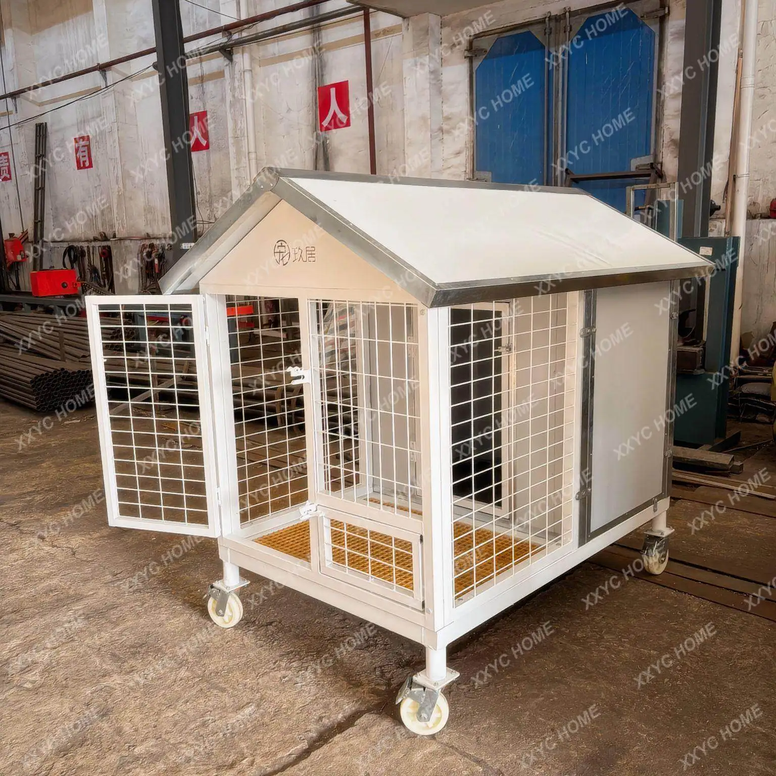 

Всесезонная водонепроницаемая будка для собак из массива дерева, большая будка-вольер