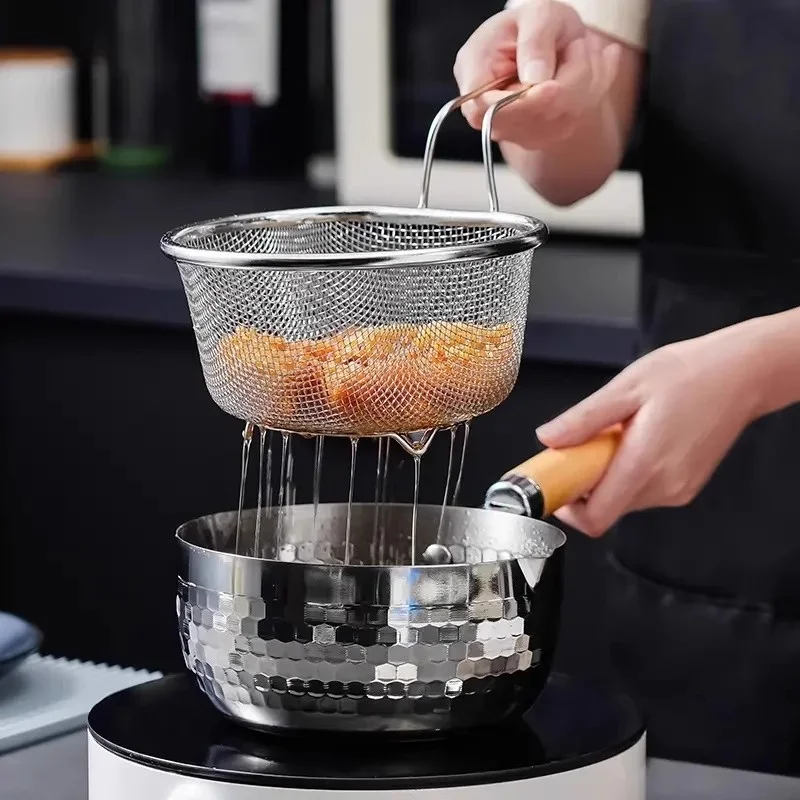 

304 Stainless Steel Oil Fry Net Kitchen Use with Handle for Fried Snacks And Vegetable Washing Home Use Oil Filtration Network