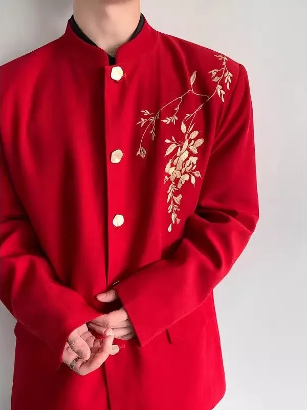 

Красный вышитый свадебный костюм большого размера свободного кроя с воротником-стойкой, китайский повседневный кэжуал-пиджак в западном стиле для мужчин