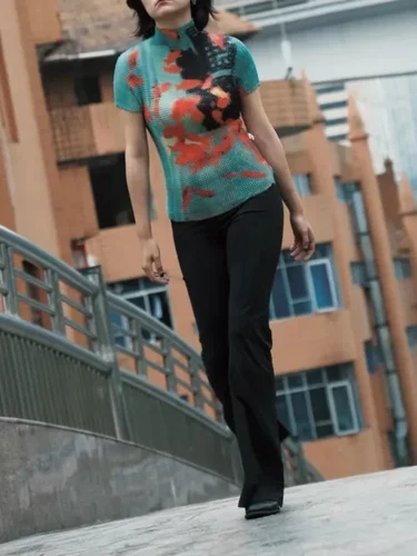 Imagen 2 del producto Y2K nueva moda cuello alto pintado a mano manga corta vaina camiseta 2025 verano mujer Casual estilo ropa de calle camisetas ajustadas Top