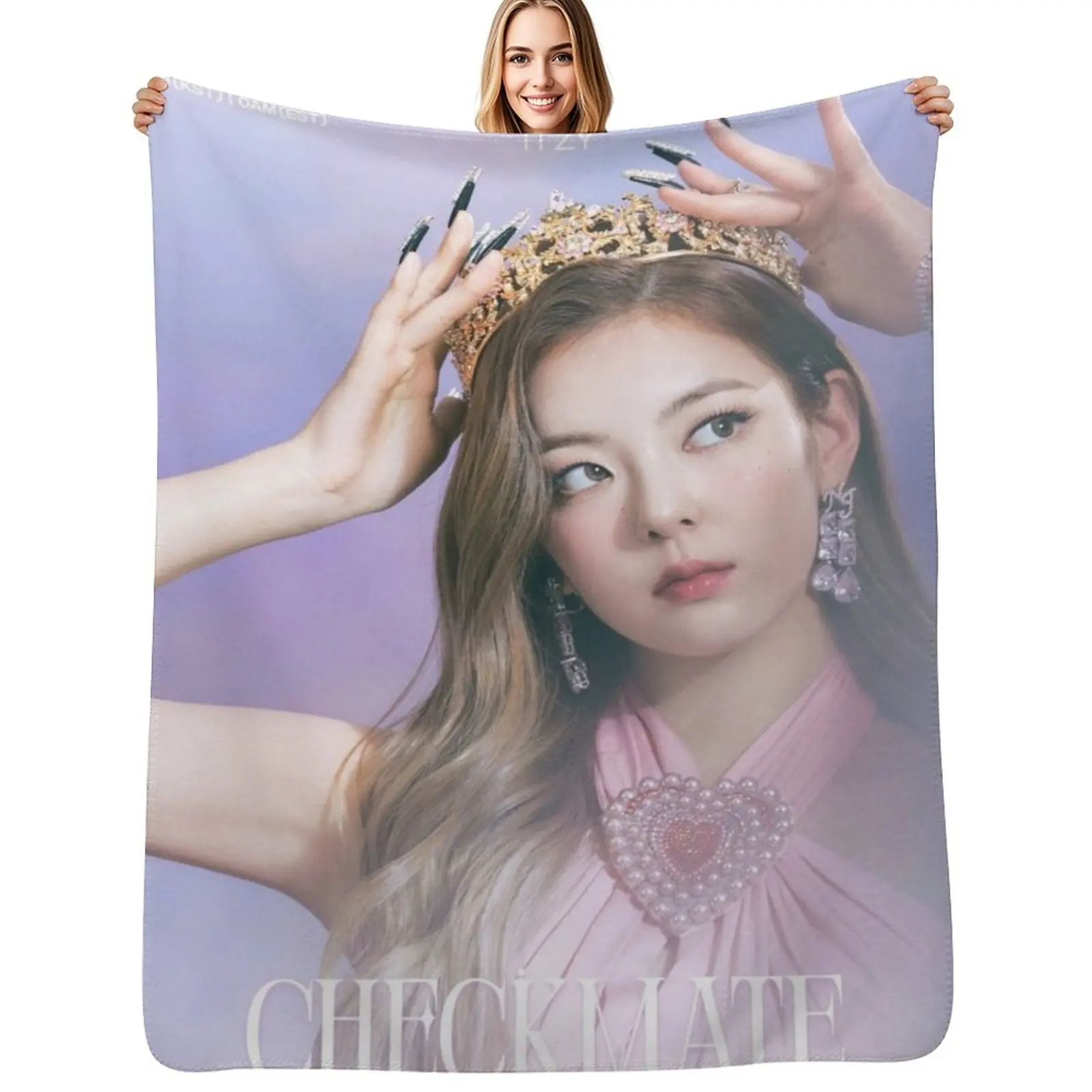 

ITZY LIA Checkmate Throw Blanket Warm Comfortable Blanket for Office Napping