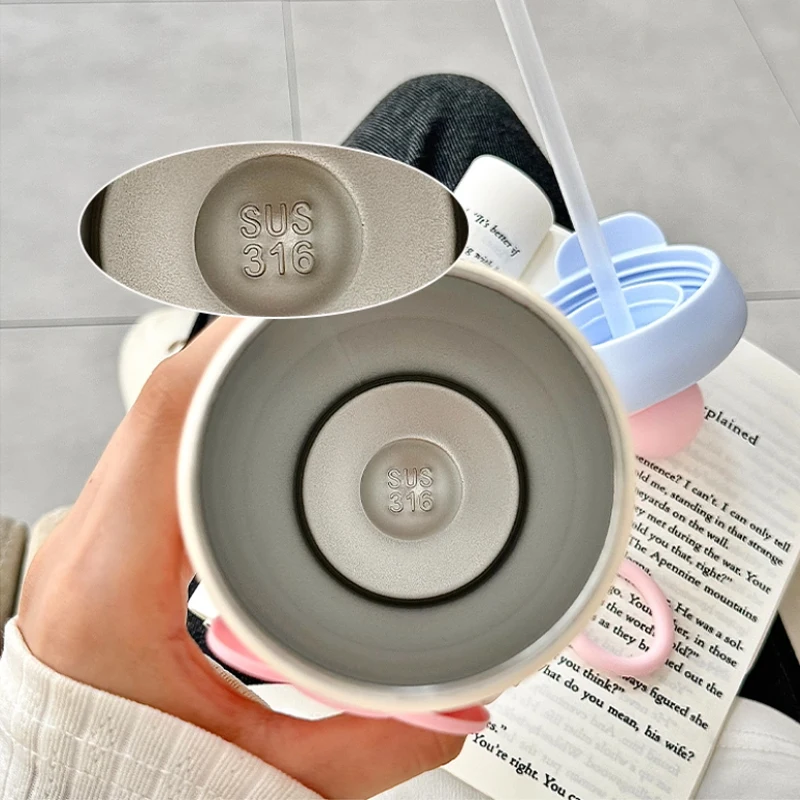 لطيف القط زجاجة ماء حراري مع القش القوس ملصق ترمس من الفولاذ المقاوم للصدأ للمياه الساخنة الباردة القهوة الشاي كوب حراري 600 مللي