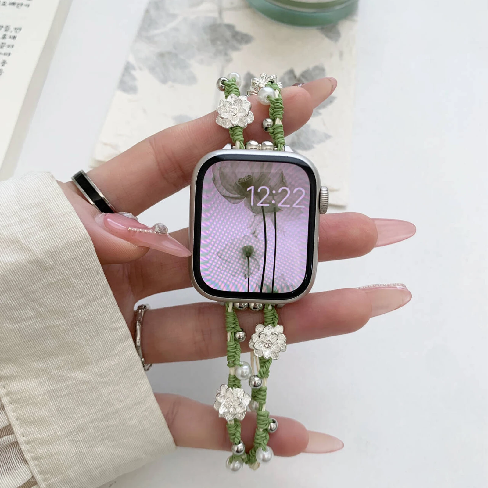Креативный тканый ремешок на шнурке с ремешком для Apple Watch, металлические аксессуары в виде лотоса, браслет для Iwatch 40, 44, 45 мм, запястье с сладким жемчугом