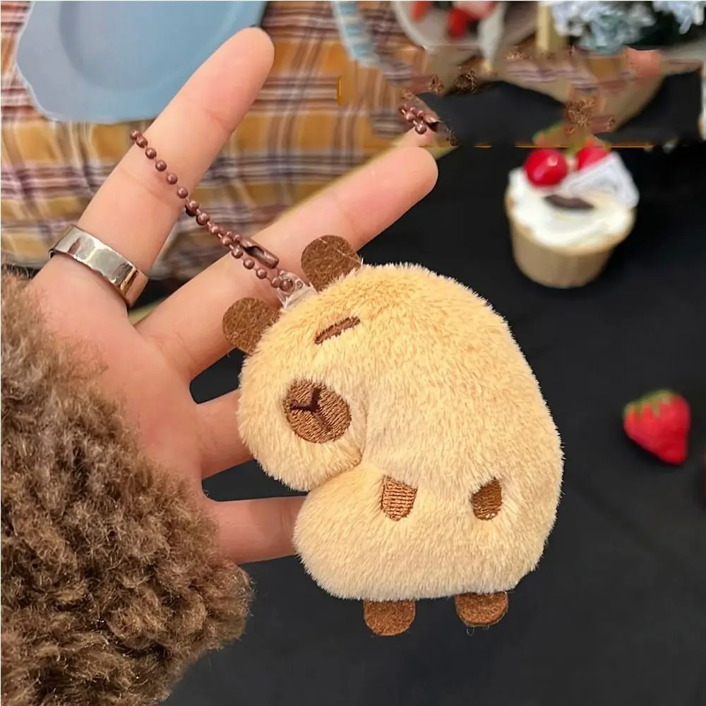 Lovely Cartoon Capybara Plush Keychain Plush Stuffed Toys Plush Brooches Soft Guinea Pig Pendant Hanging Accessory