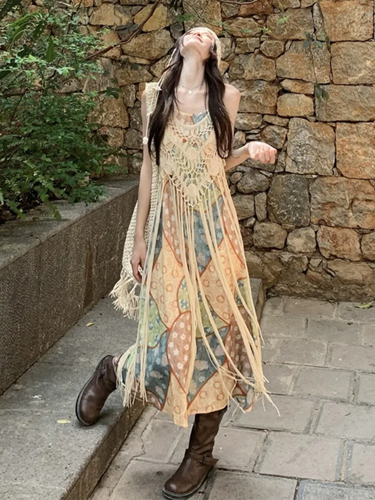 

Ethnic-style tie-dyed halter dress for travel and seaside vacation long