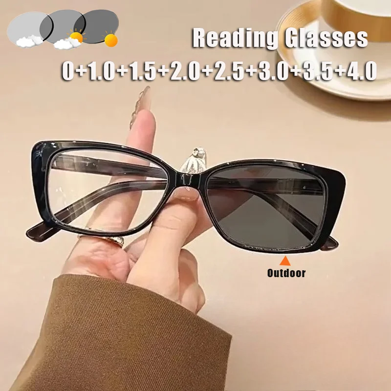

Fashionable Square Frames Turn Grey Presbyopia Glasses Men's and Women's Photochromic Blue Light Blocking Reading Glasses