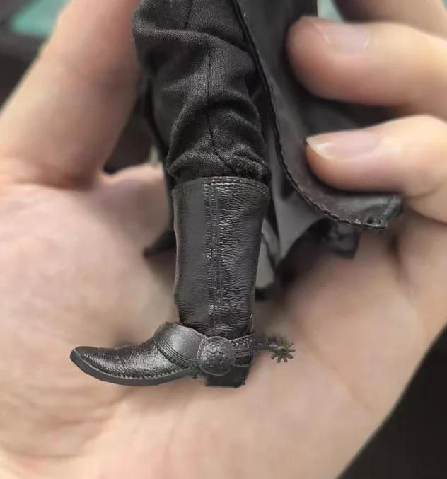 نموذج أحذية رعاة البقر بمقياس 1/12 لـ 6 بوصة Nota #3