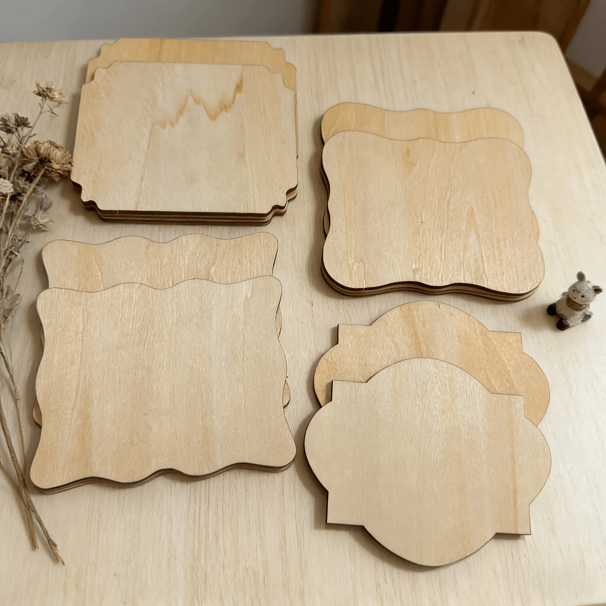 8Pcs Unfinished Irregular Wooden Cutouts Blank Wood Boards DIY Graffiti Painting Craft Supplies