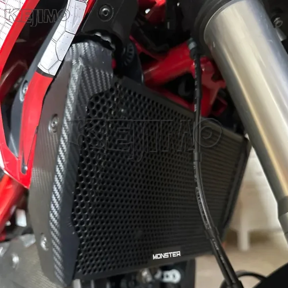 

For Ducati SuperSport / S / 939 / 939 S/ 950 / 950 S 2017-2018-2021-2022-2023-2024-2025-2026 Radiator And Oil Cooler Guard Set