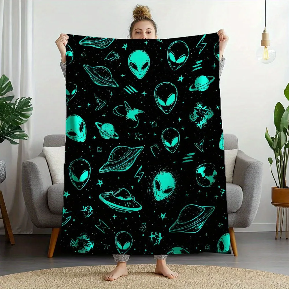 Vintage Alien Universe Flannel Blanket - Retro Print Throw